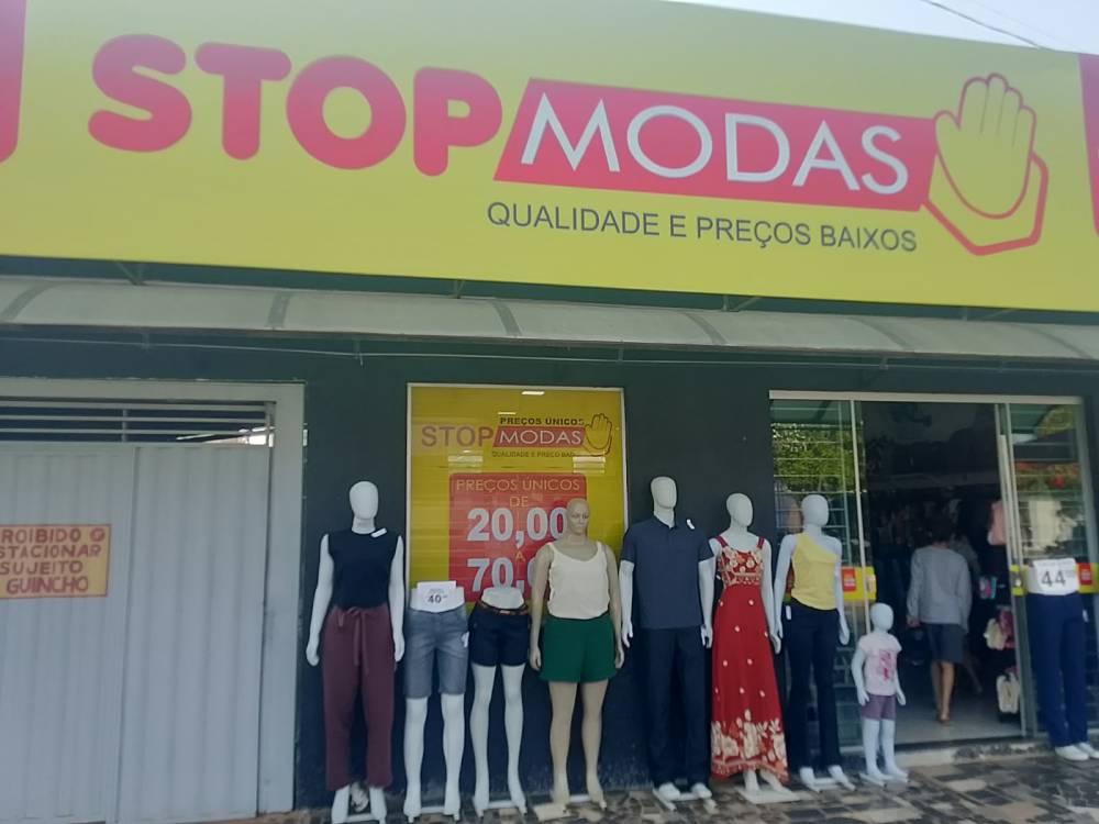 Banner STOP MODAS AVENIDA PARANA
