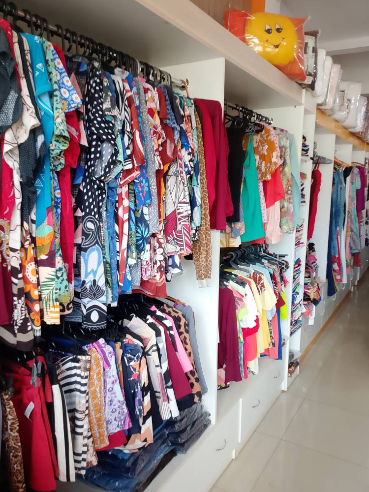 Galeria TÂMILA CALÇADOS E CONFECÇÕES